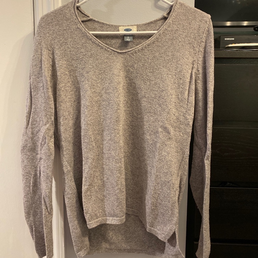 Old Navy size small grey sweater